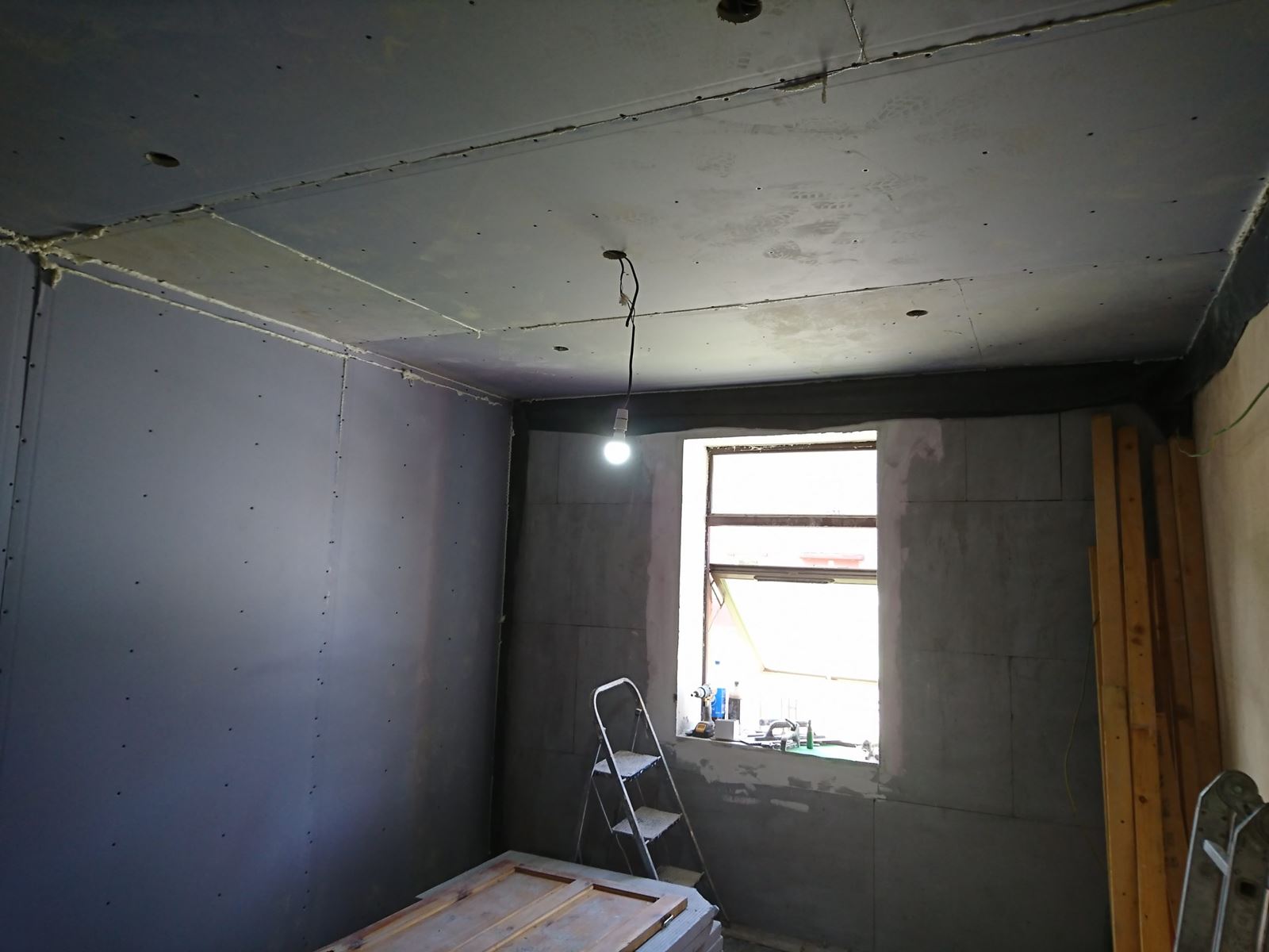 insulation-installation-Edinburgh-house-rendering-Edinburgh