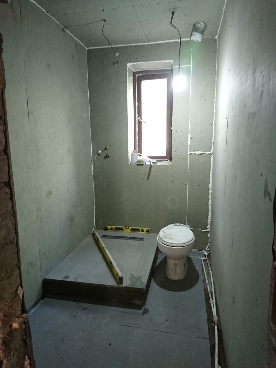 rendering-a-wall-Edinburgh-insulated-render-system-Edinburgh