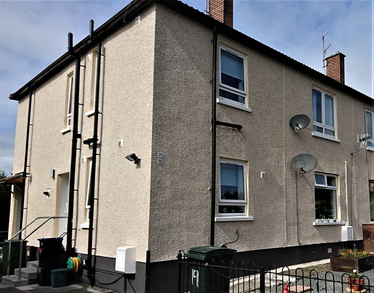 roughcaster-Edinburgh-dry-dash-render-Edinburgh