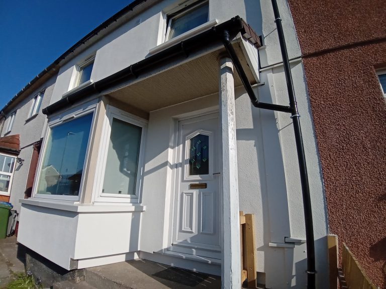 white frontage completed with external wall insulation Edinburgh