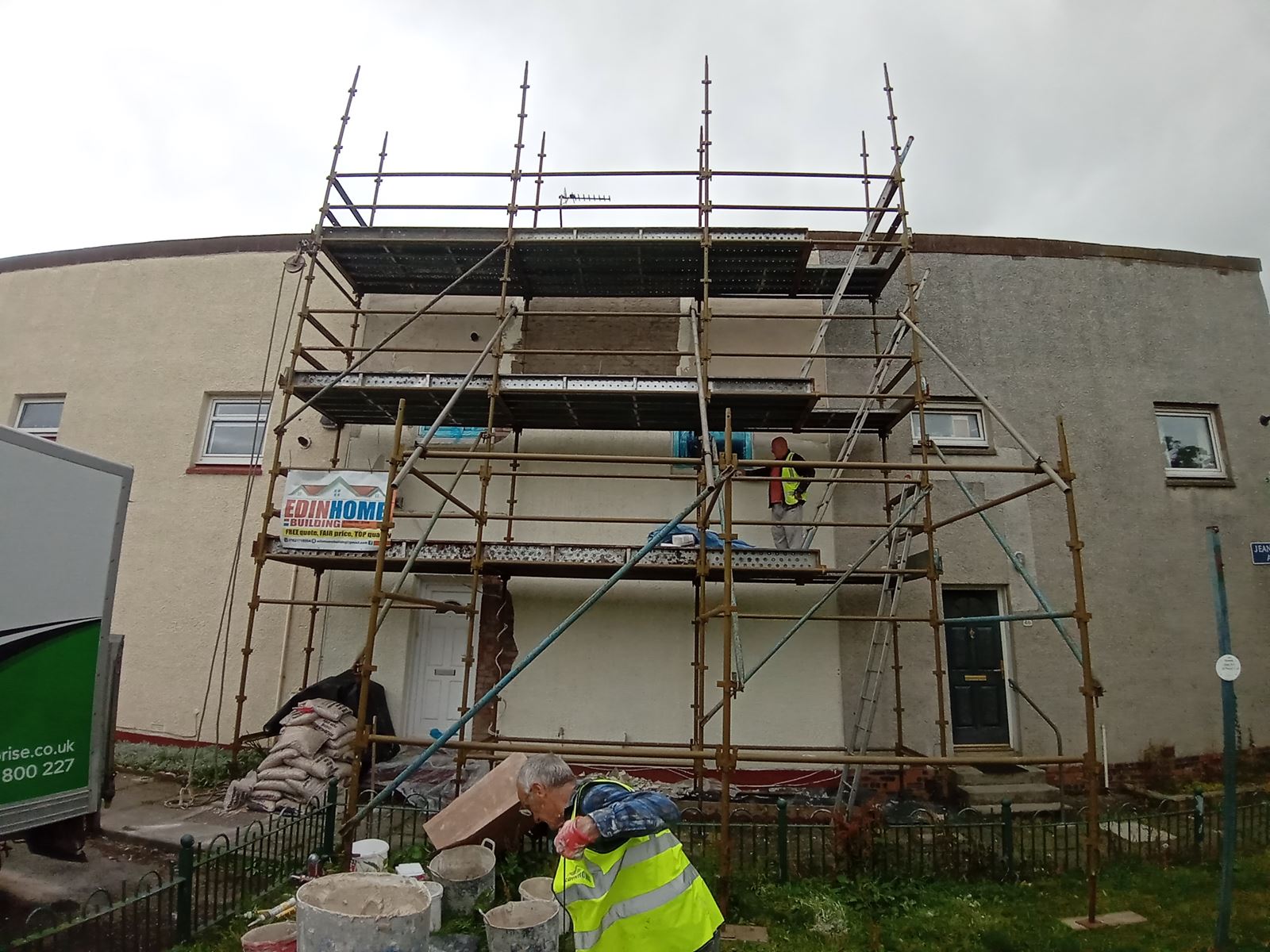 roughcast render Edinburgh applied on the exterior near windows