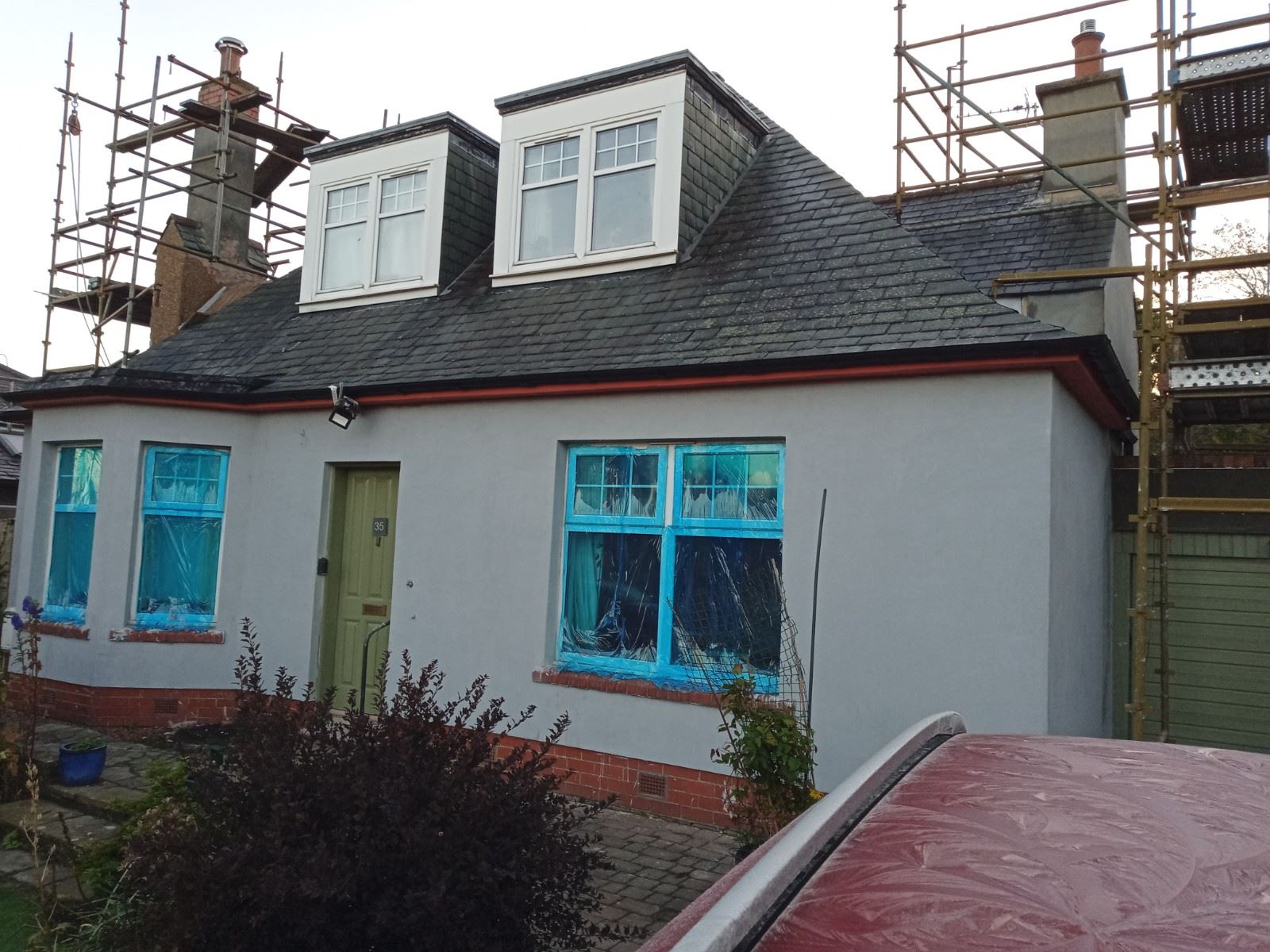 roughcast render Edinburgh around the house exterior