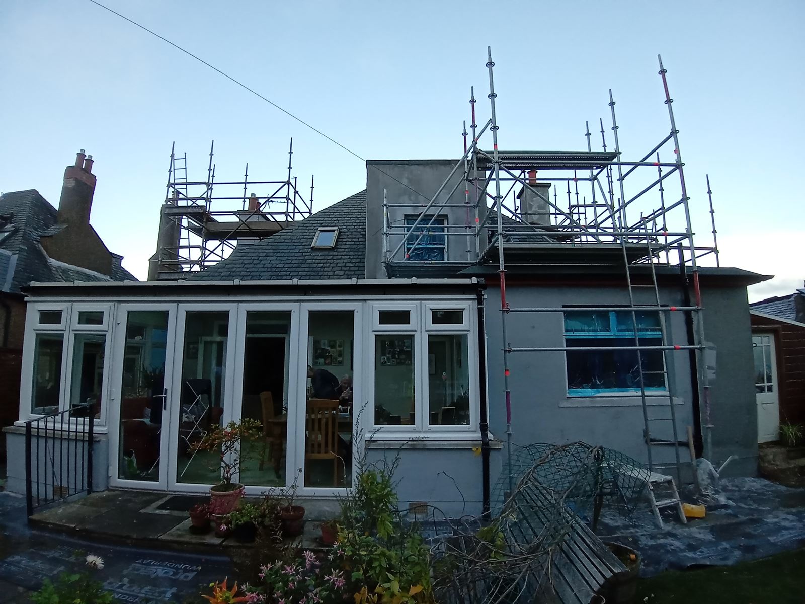 roughcast render applied to a house with a modern look