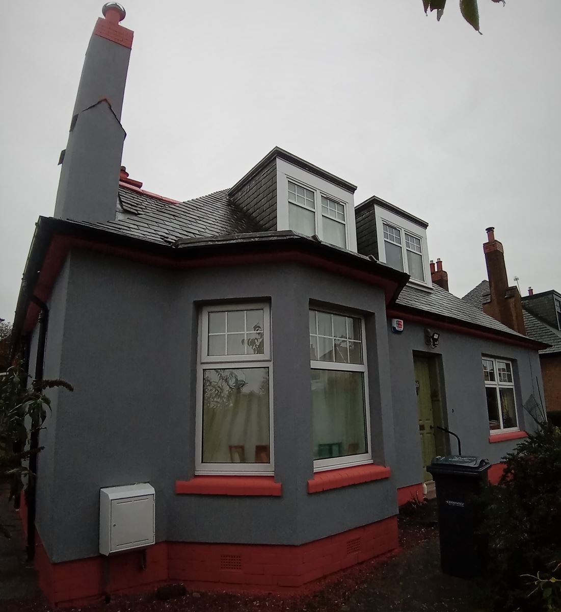 house rendering Edinburgh with a modern finish