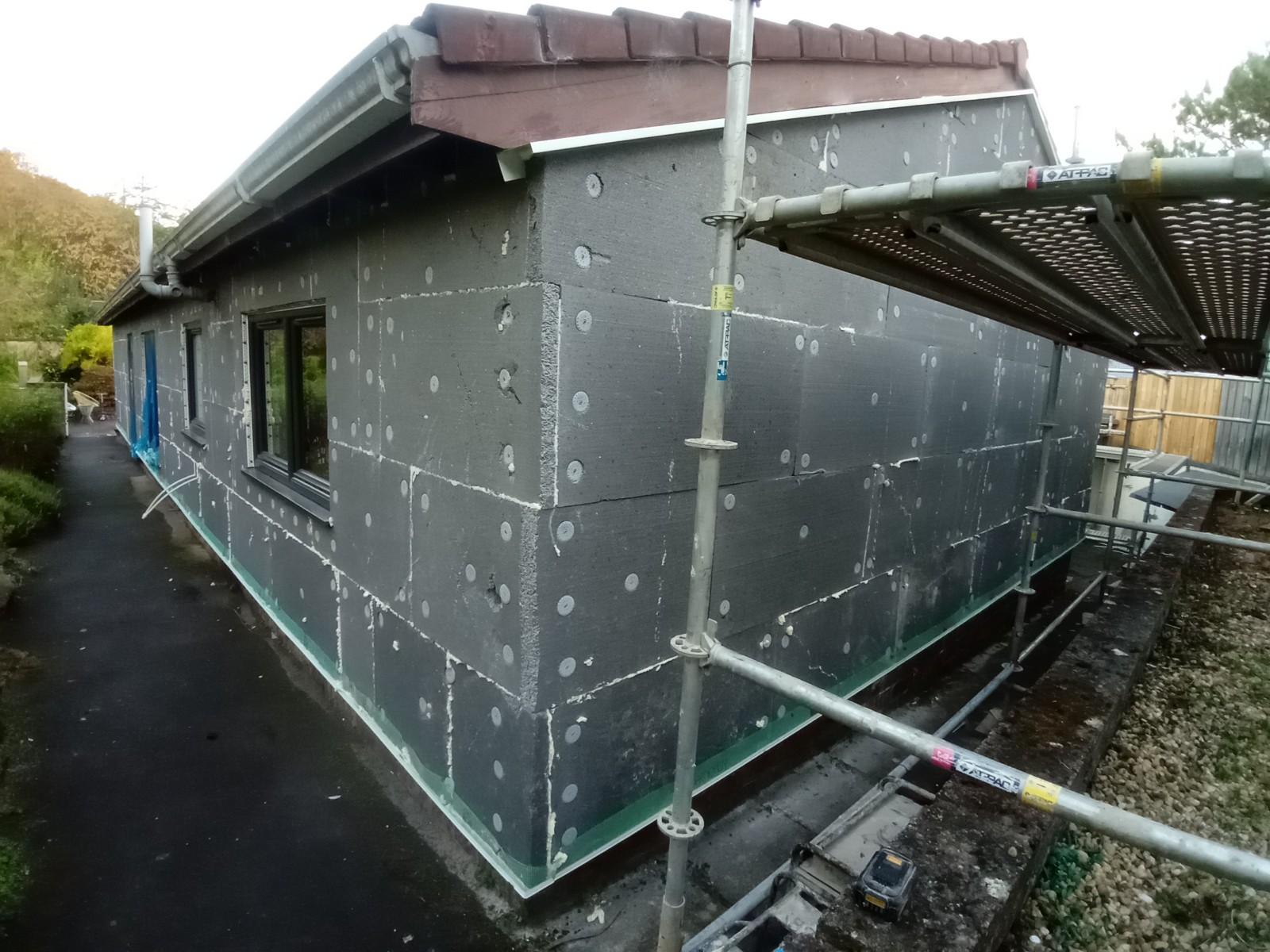 insulation edinburgh installation on the external wall