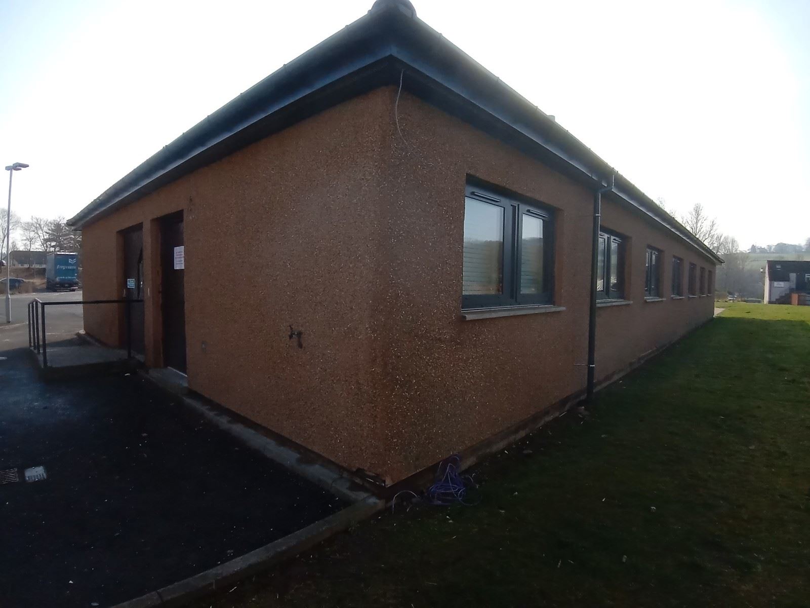 corner wall finished with roughcasting edinburgh