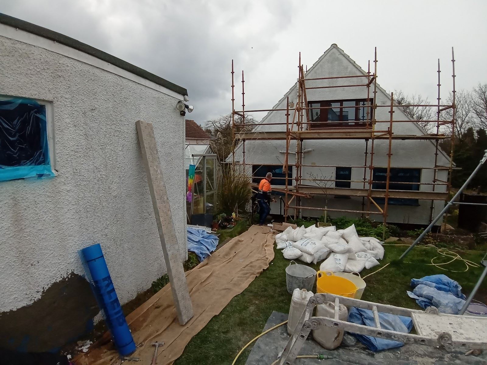 garden view near solid wall insulation edinburgh