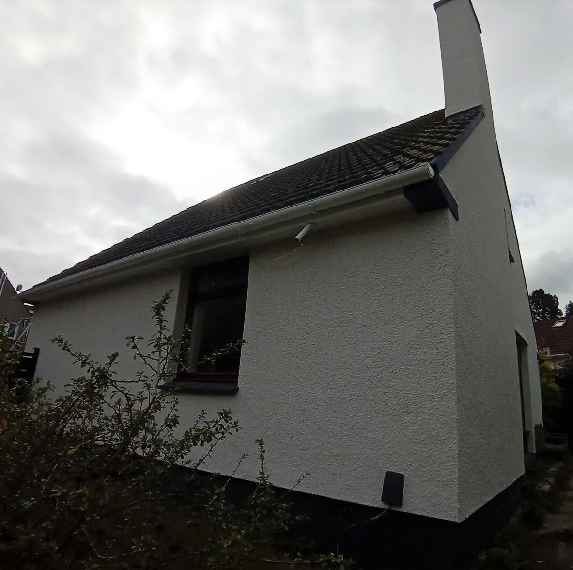 eaves detail with roughcasting edinburgh