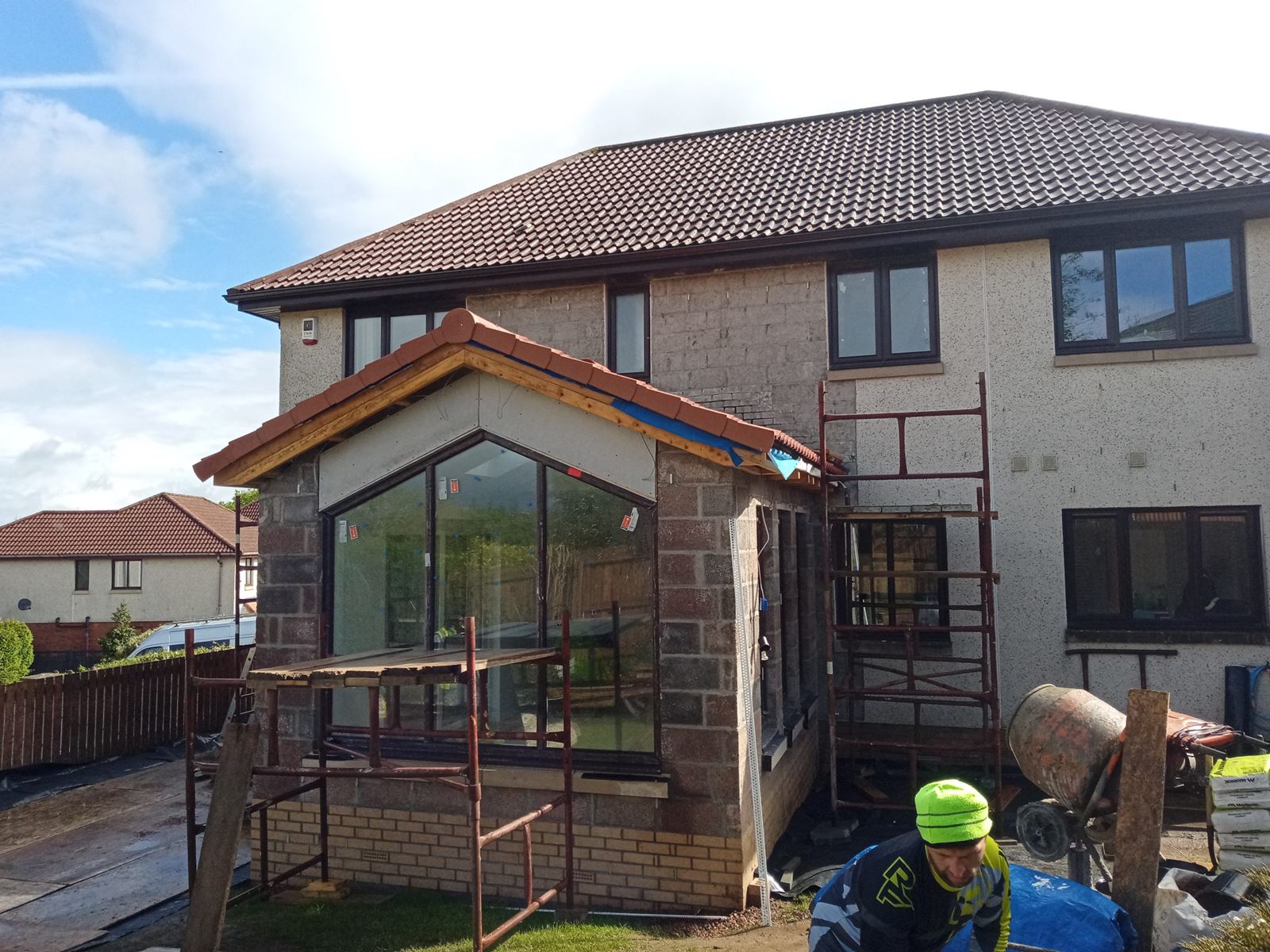 solid wall insulation Edinburgh on angled bay with large windows