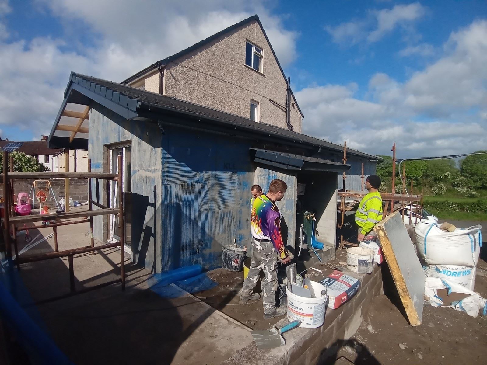 external wall insulation Edinburgh on rear wall with sliding doors