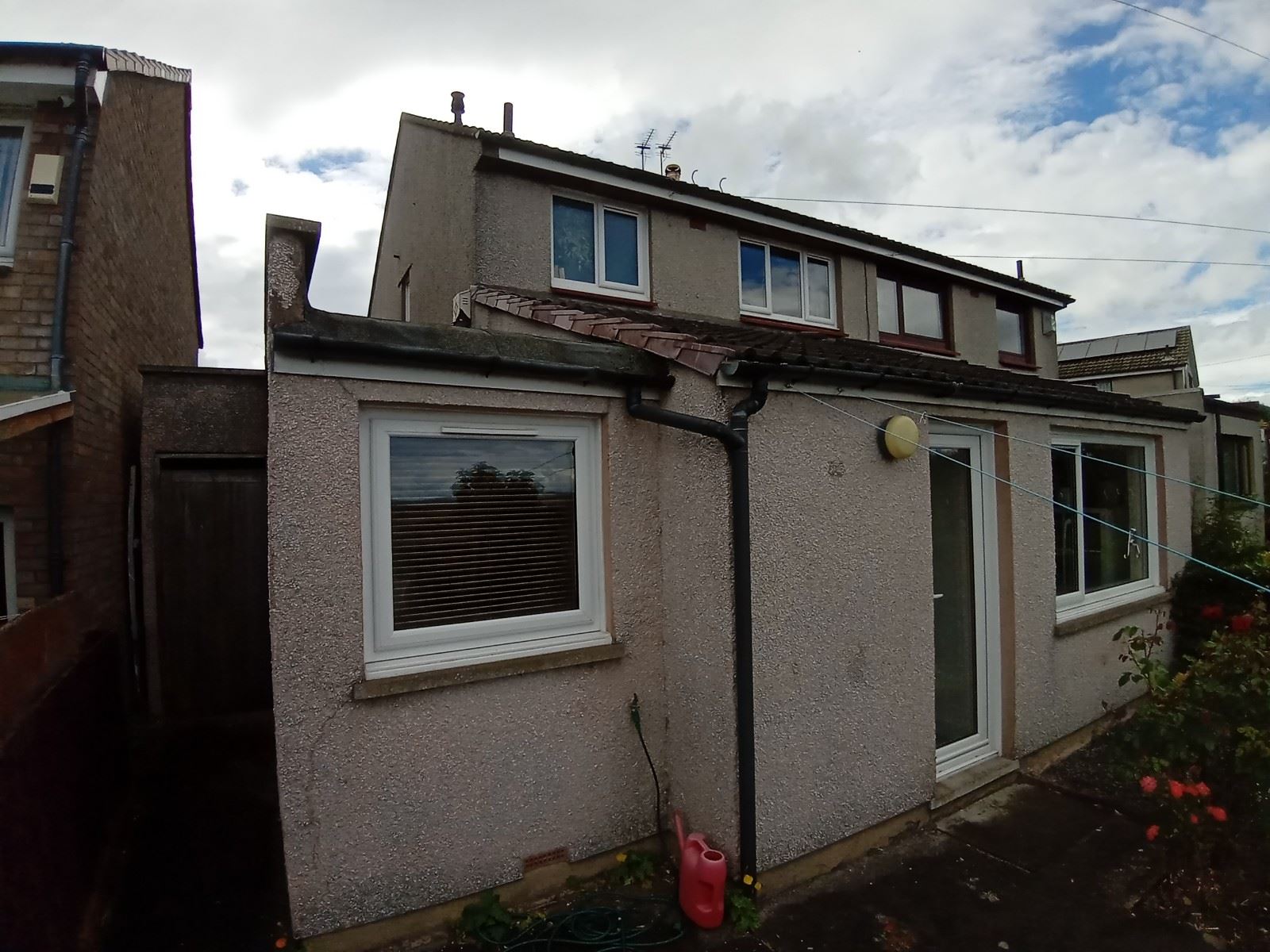 Insulation Edinburgh beneath completed smooth white render