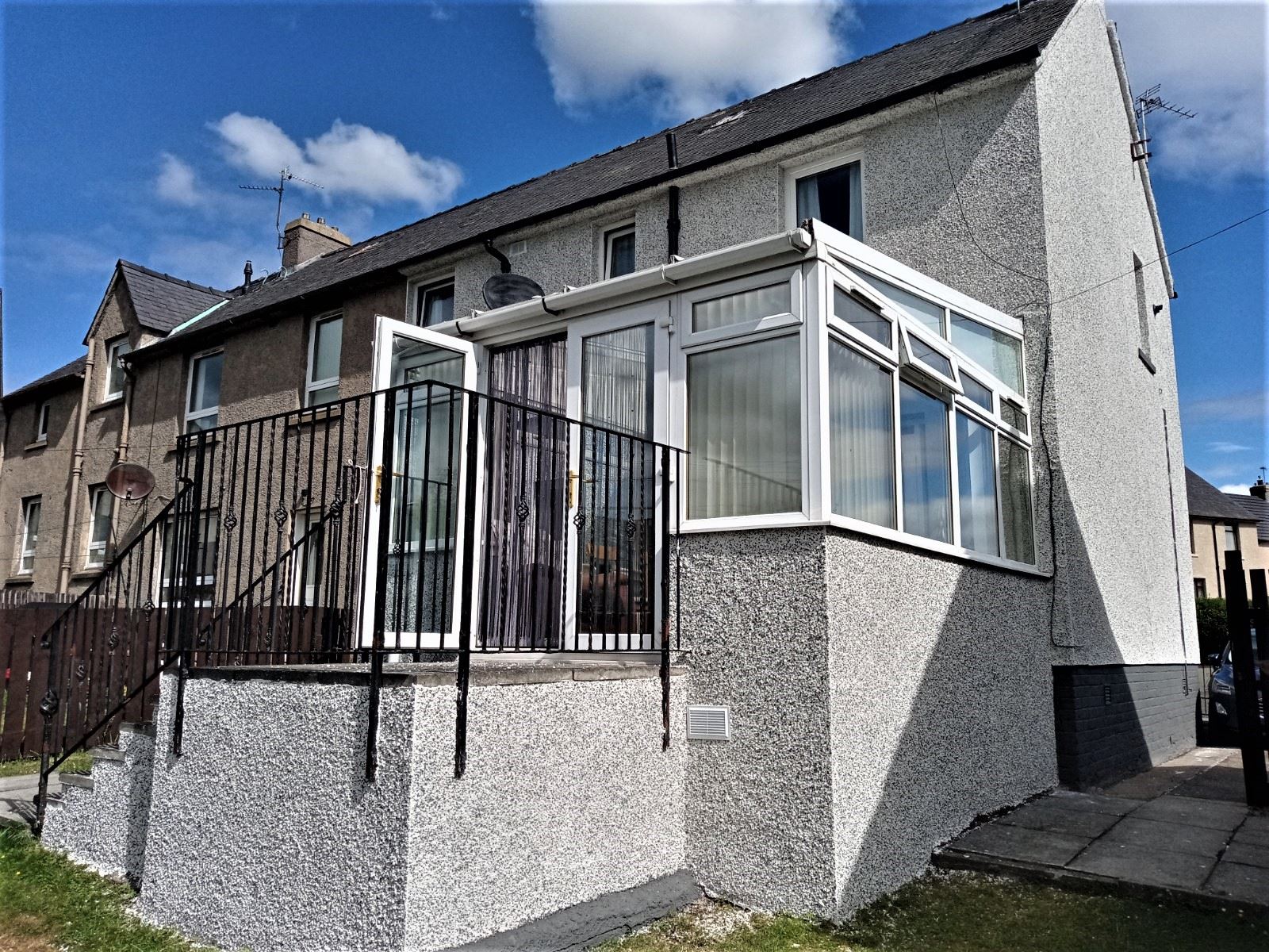 external wall insulation Edinburgh on side elevation with grey finish