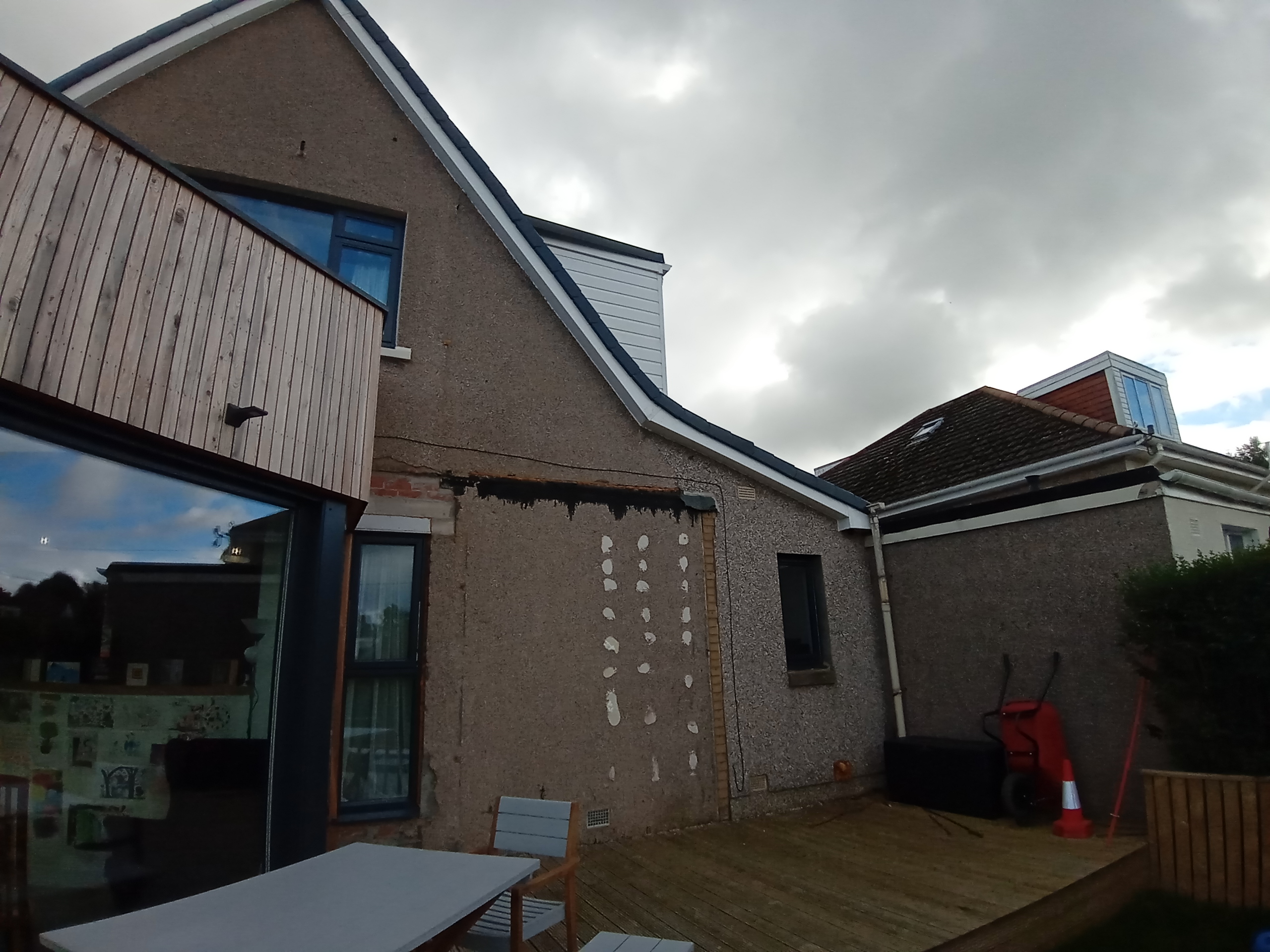 solid wall insulation Edinburgh on modernised home with pebble dash finish