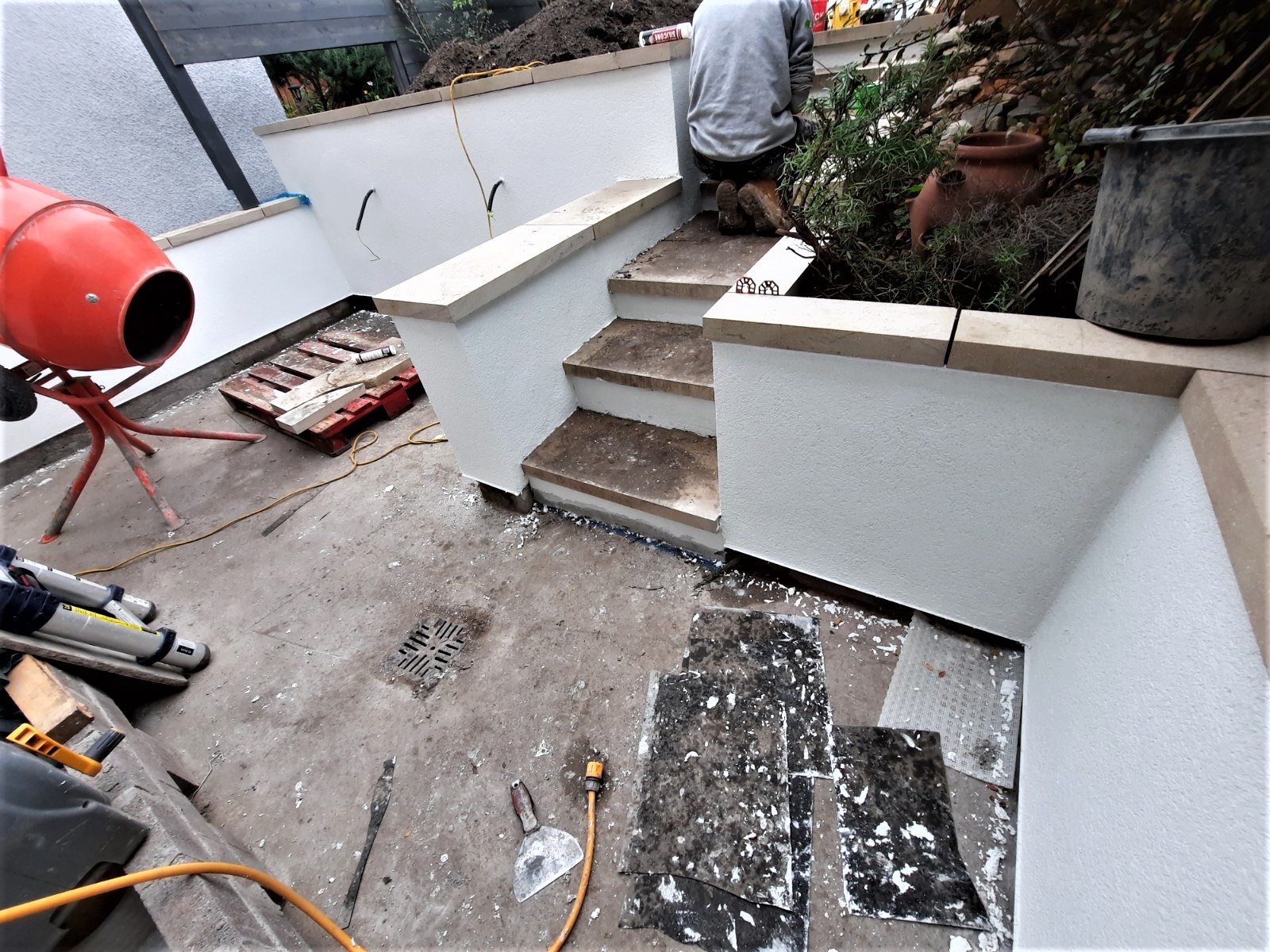 steps surrounded by house rendering Edinburgh