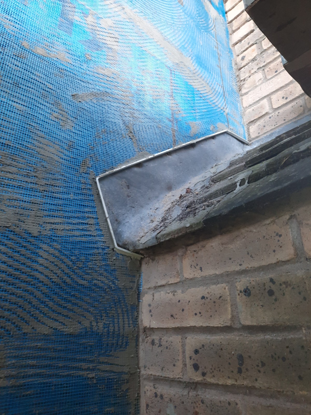 close-up corner prepared for solid wall insulation Edinburgh