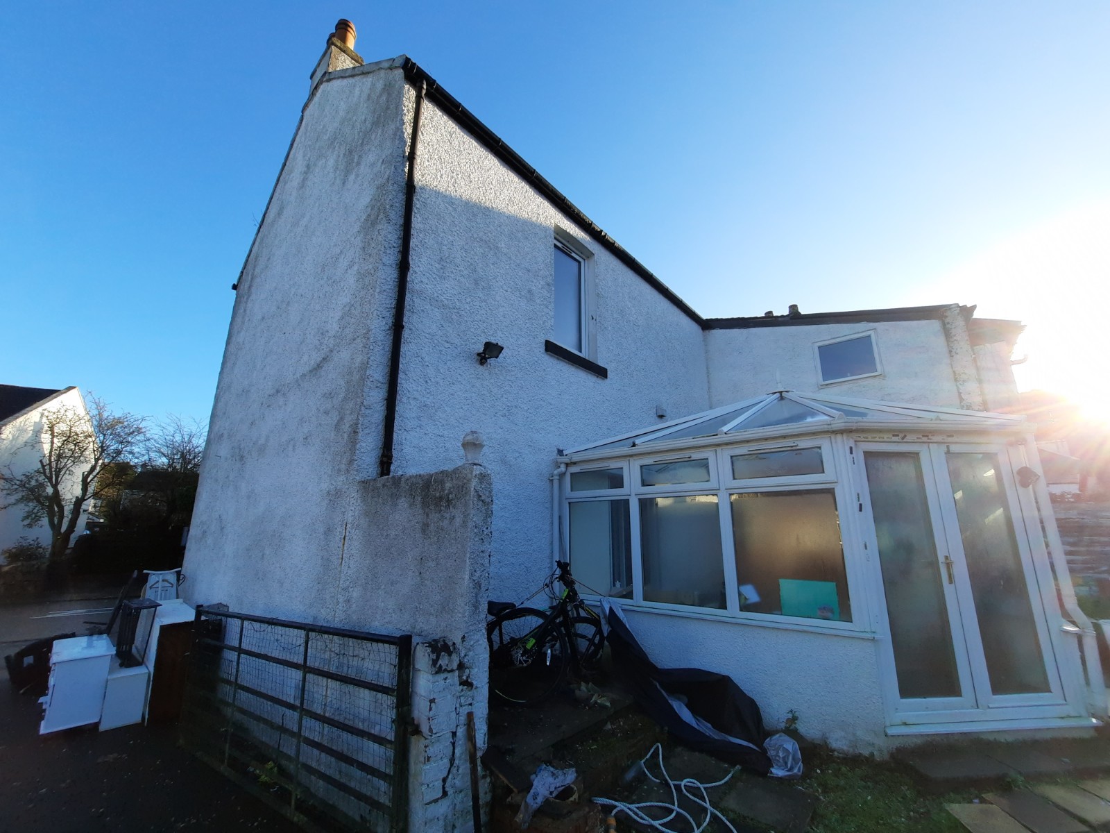 side wall of home showing house rendering Edinburgh finish