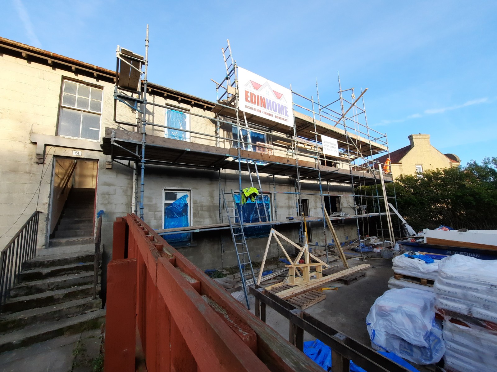 scaffolding setup during roughcast render Edinburgh project