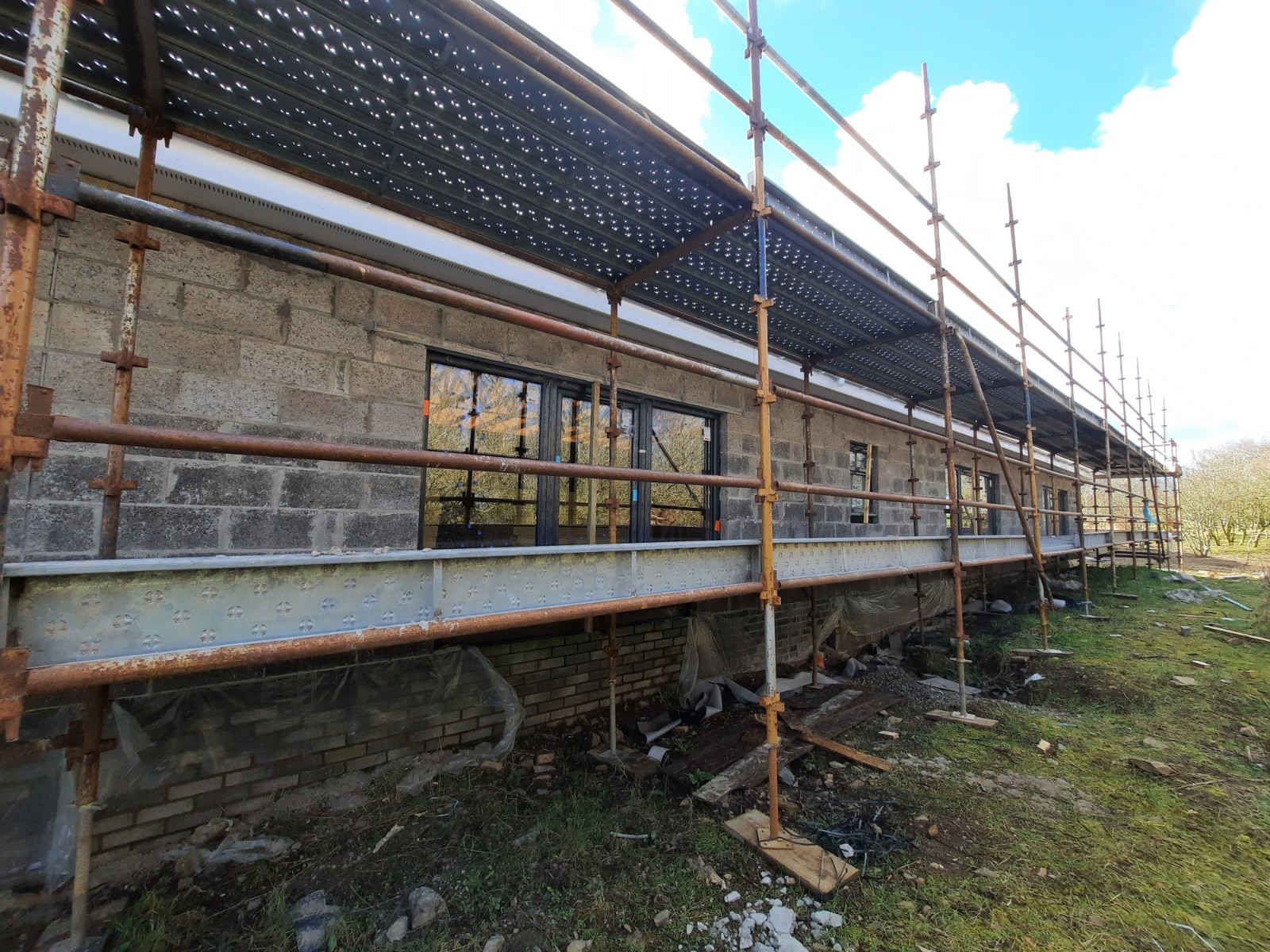 stone and render mix completed by roughcaster Edinburgh