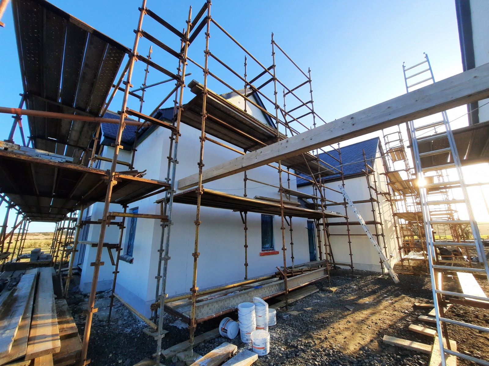 side scaffolding for external wall insulation Edinburgh