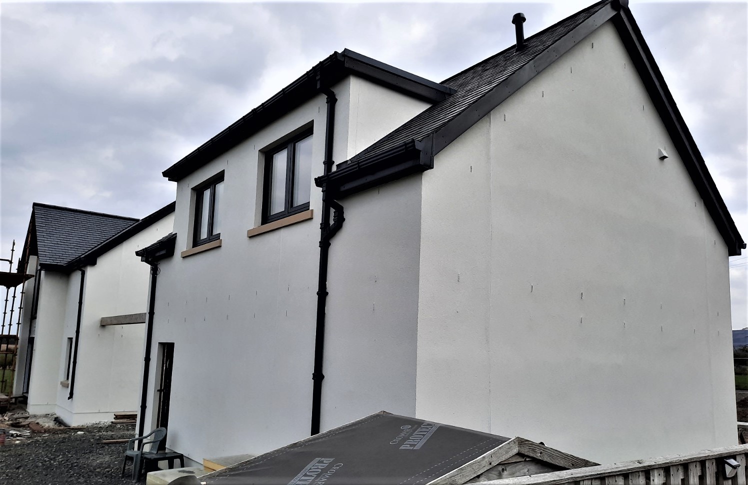 modern home completed with solid wall insulation Edinburgh