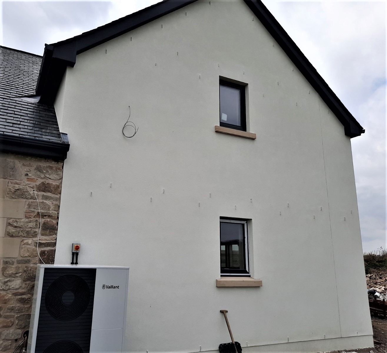 tall gable with external wall insulation Edinburgh