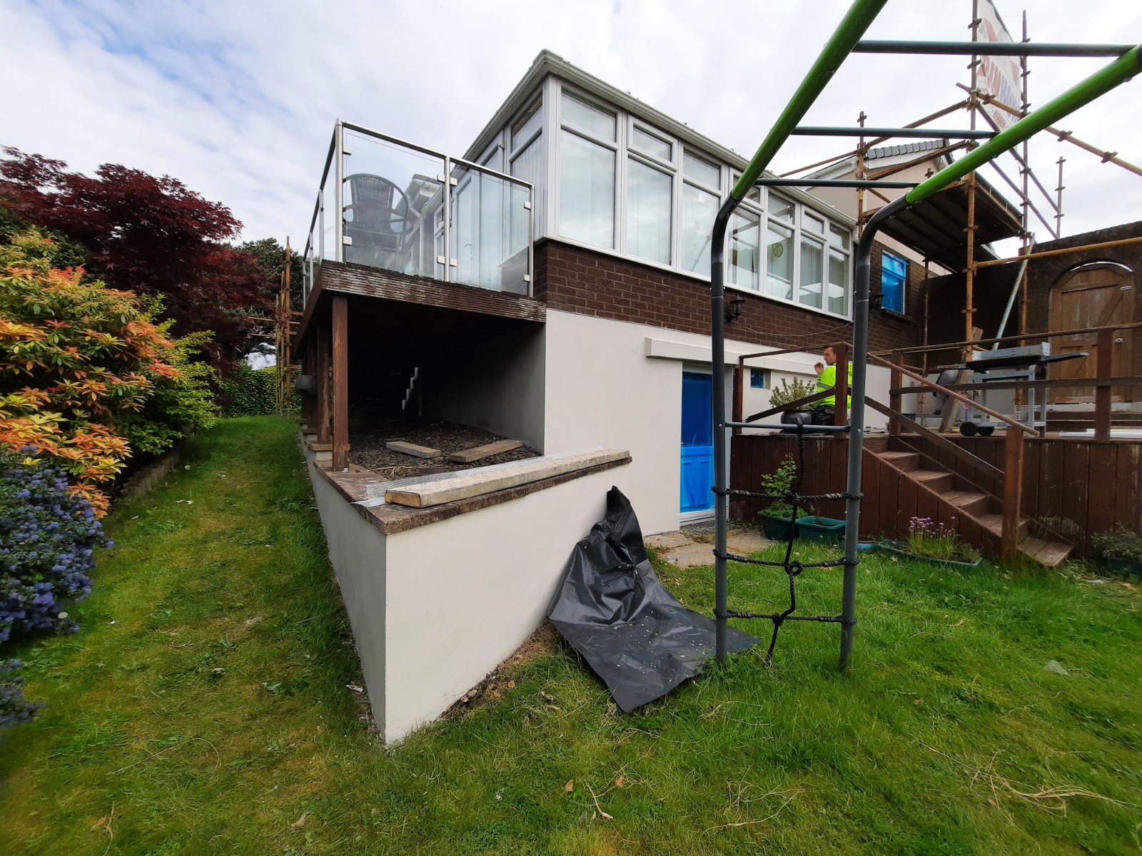 solid wall insulation Edinburgh applied to side extension under scaffolding