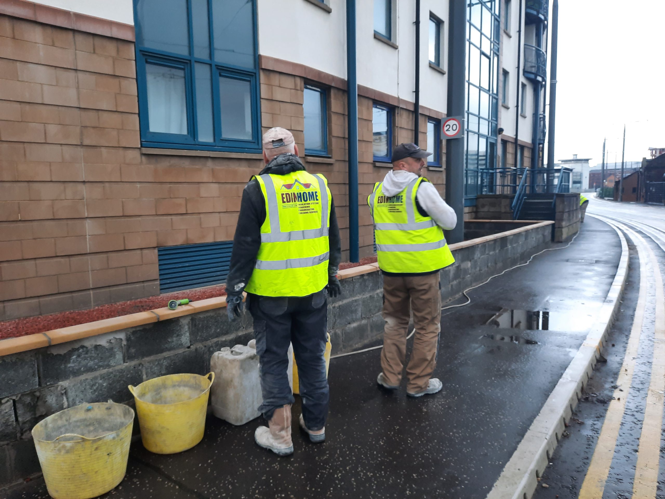 roughcaster Edinburgh preparing materials for render application