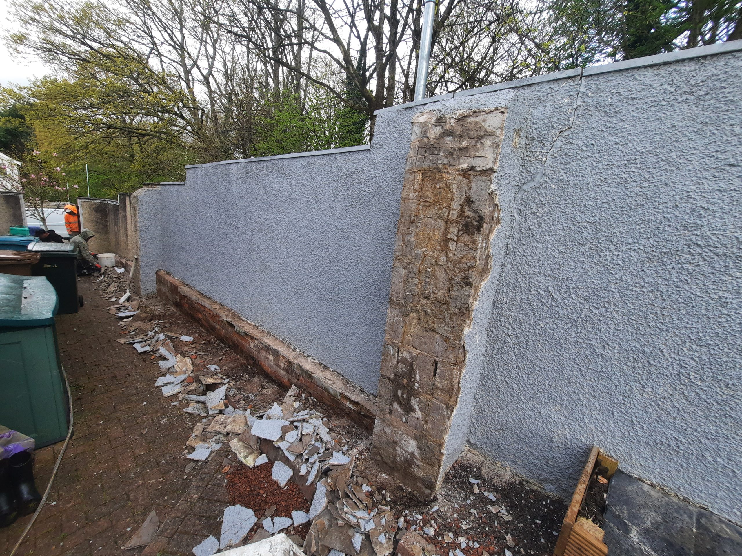 external wall insulation Edinburgh being replaced on boundary wall