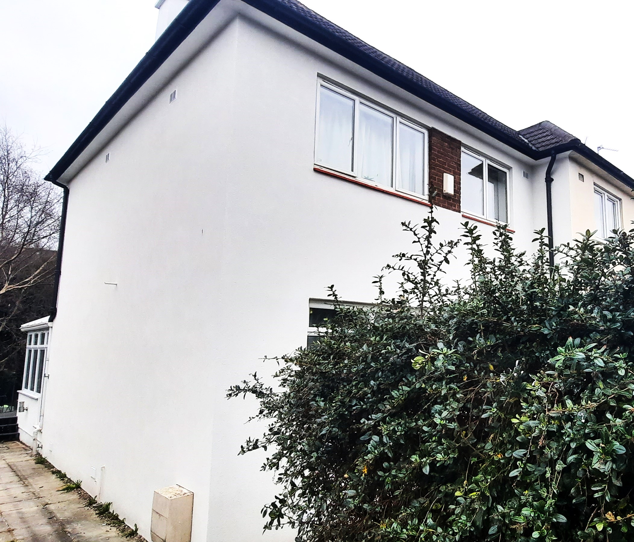 solid wall insulation Edinburgh applied to upper storey wall
