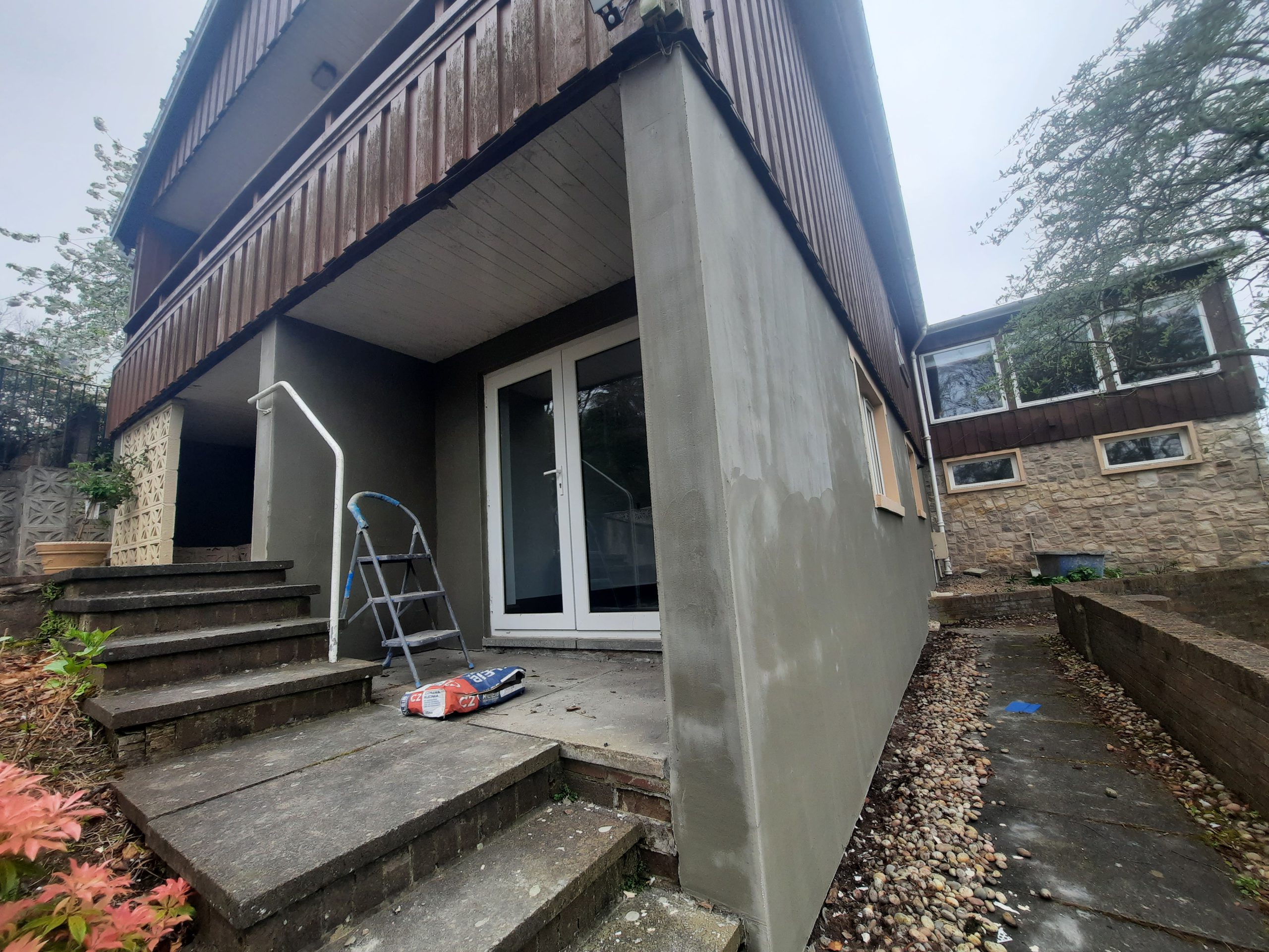 Insulation Edinburgh beneath fresh corner wall coating