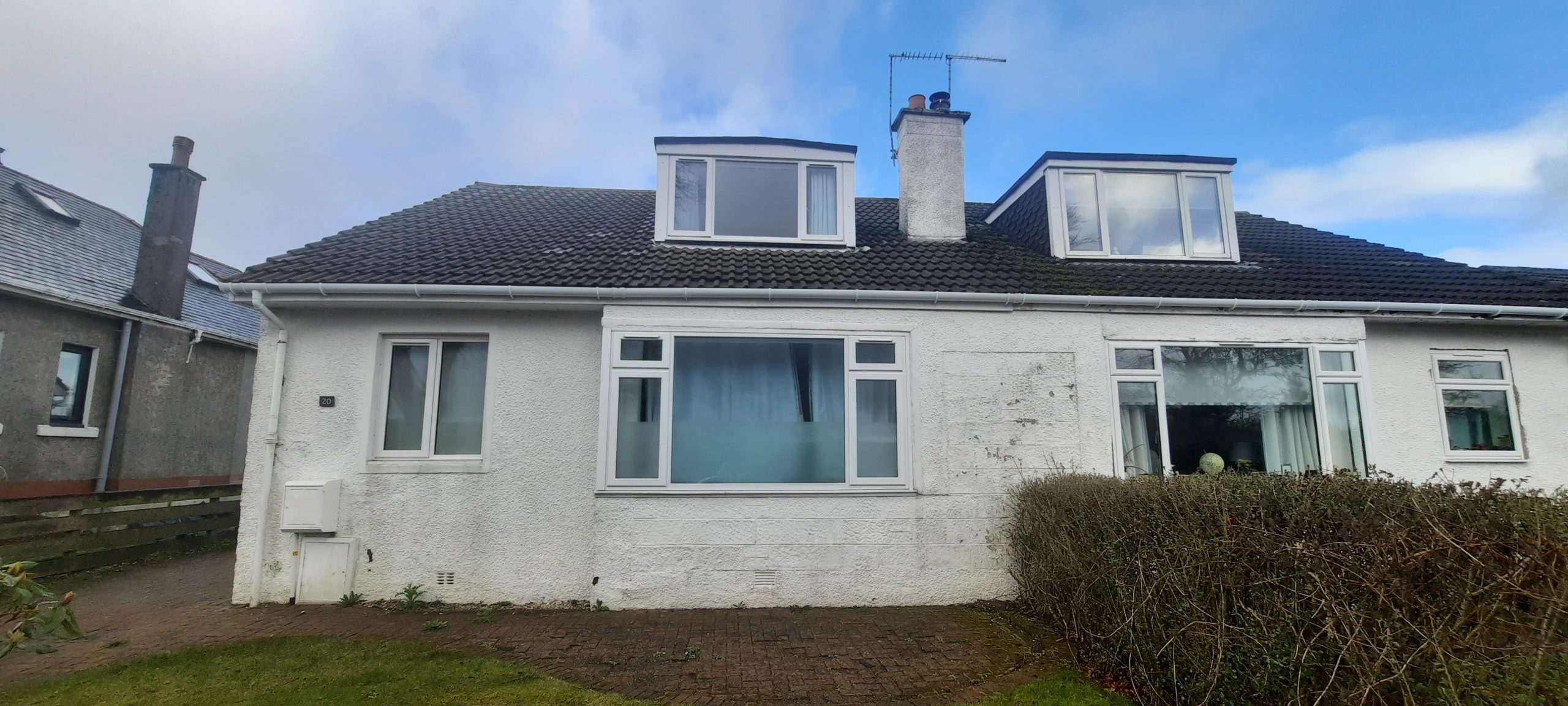Rendering Edinburgh on white bungalow front façade