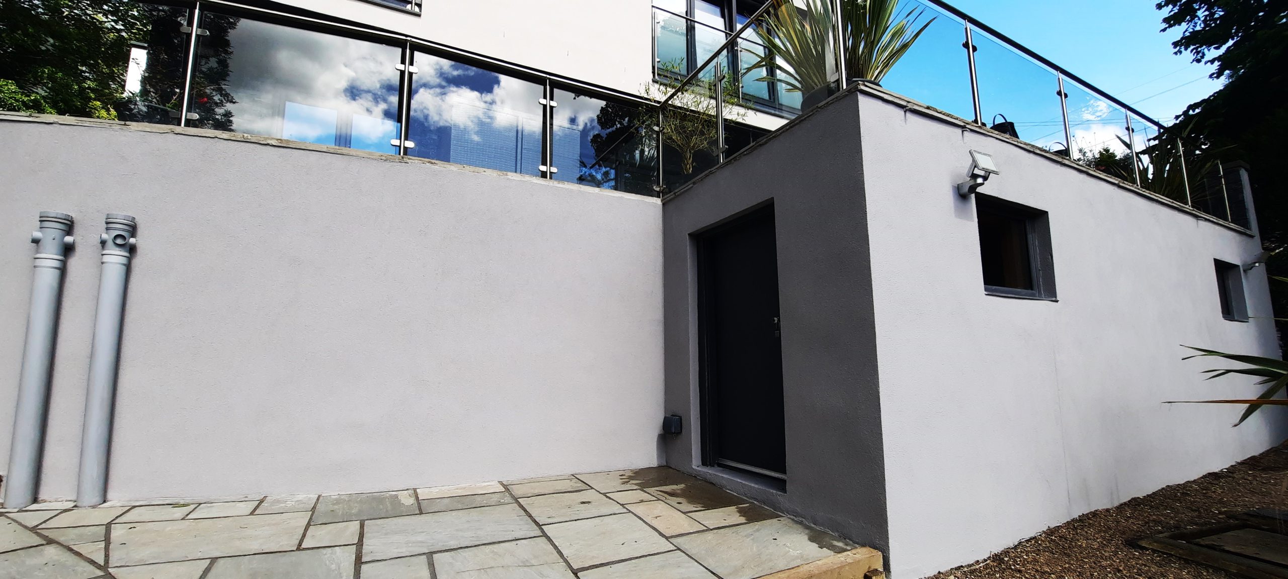 house rendering Edinburgh with dark grey doorway