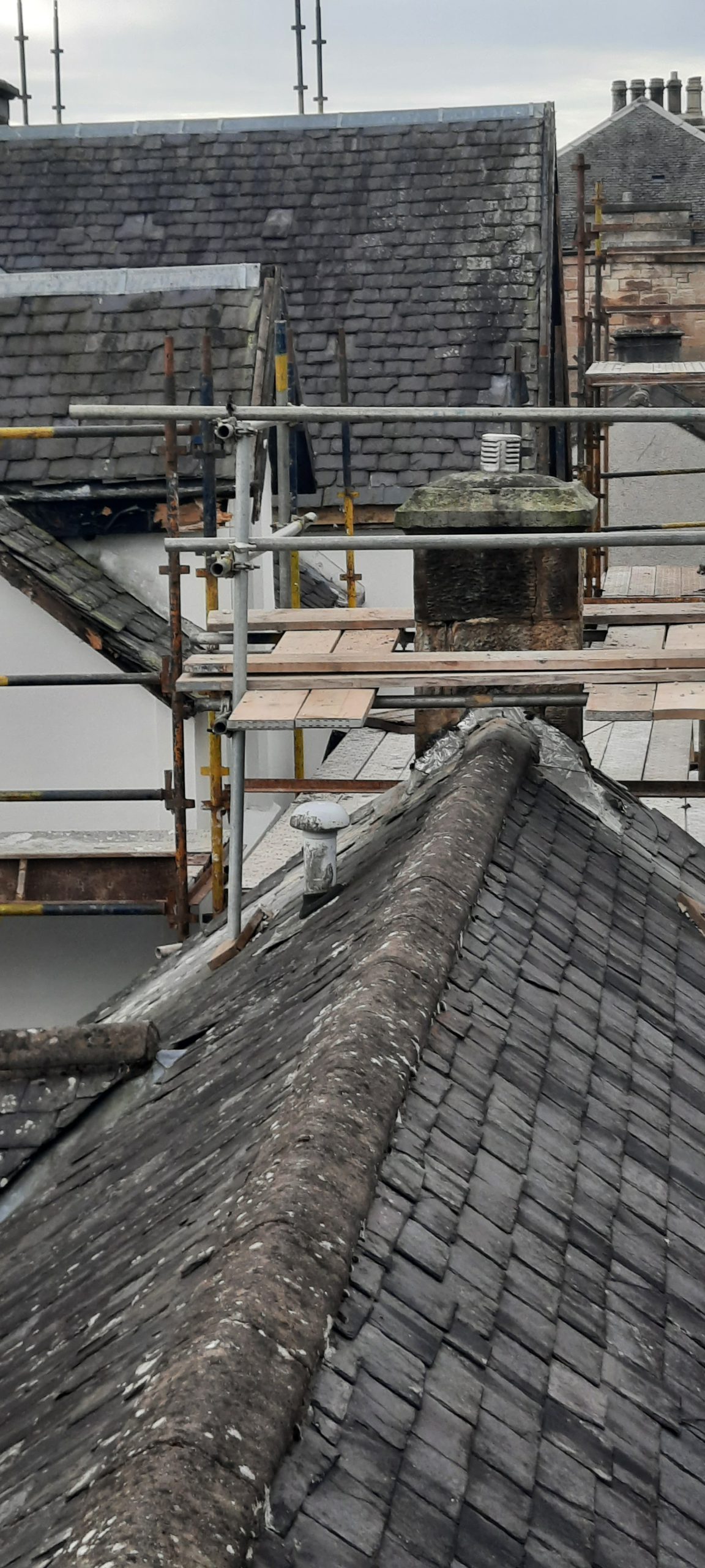 solid wall insulation Edinburgh before weatherproof coat