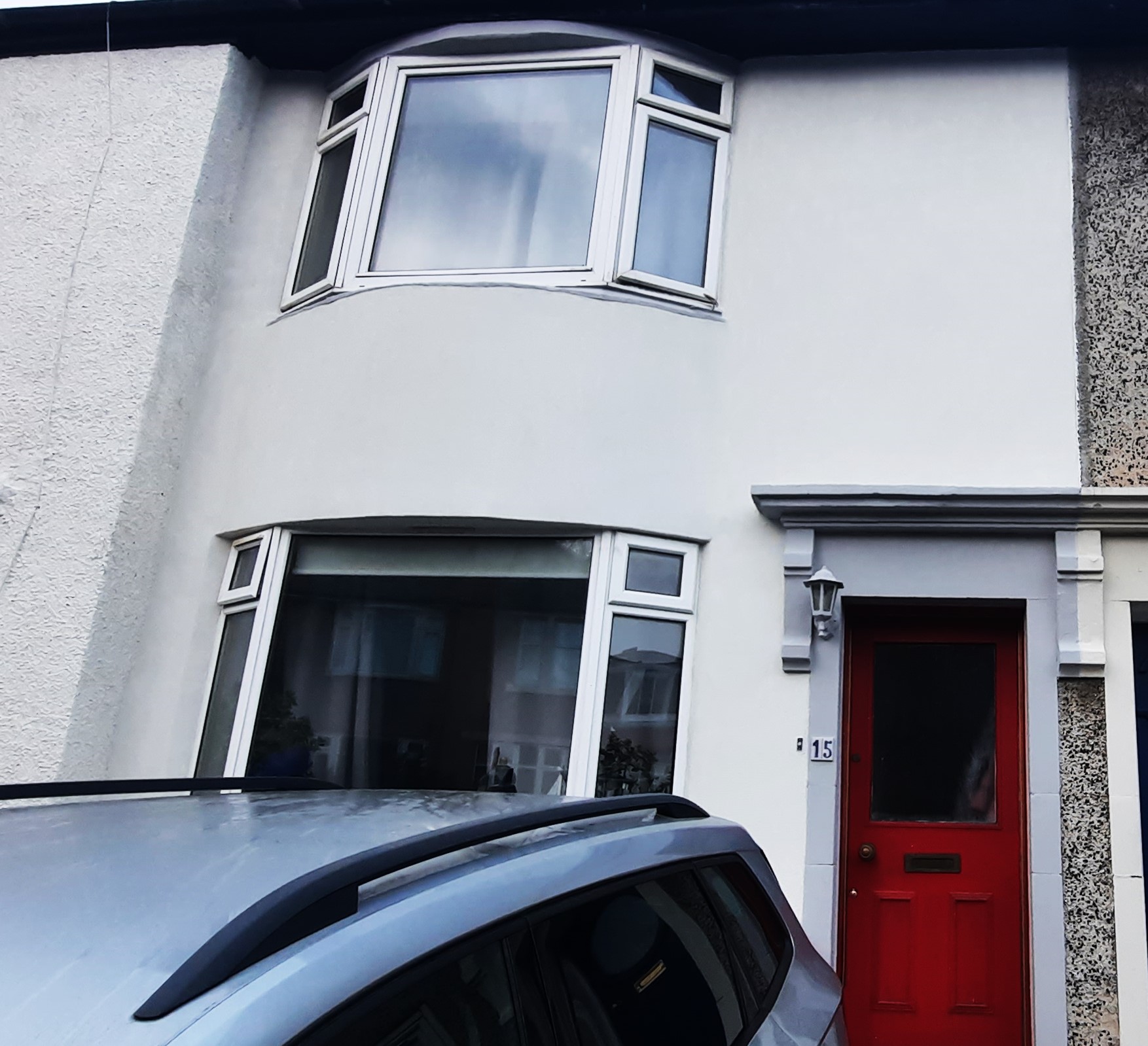 Rendering Edinburgh on white frontage with bay window