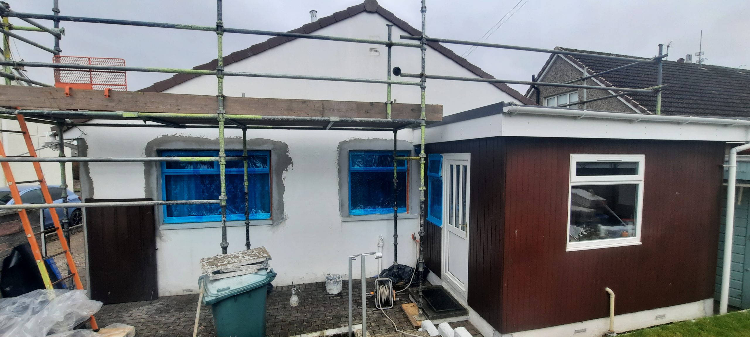 solid wall insulation Edinburgh before final coat applied