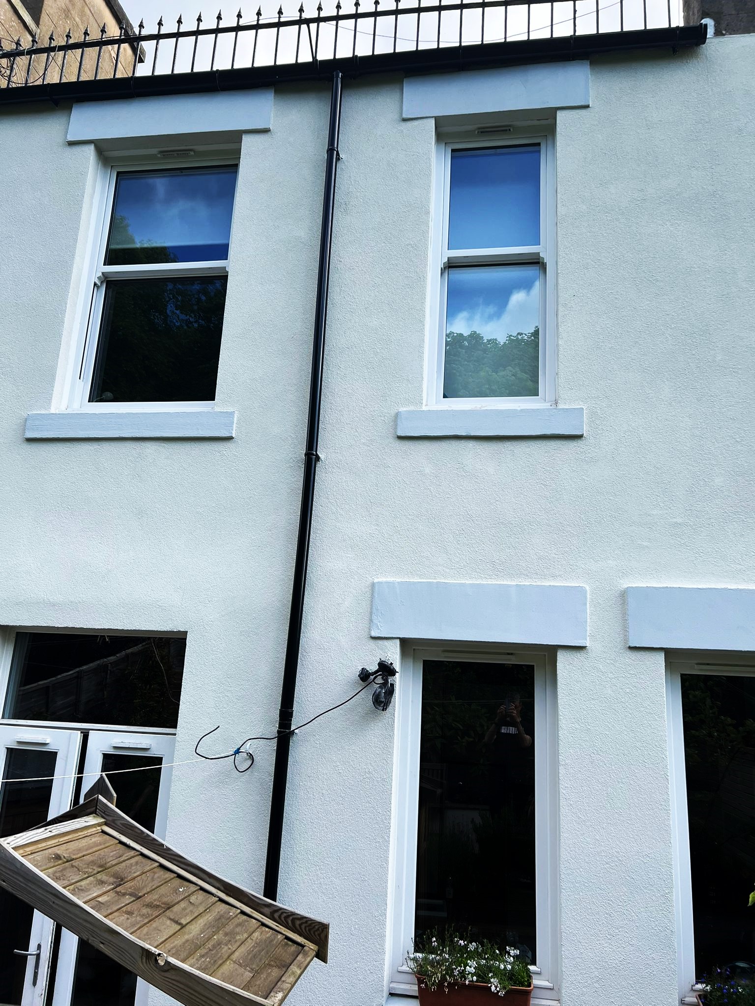 house rendering Edinburgh with light finish
